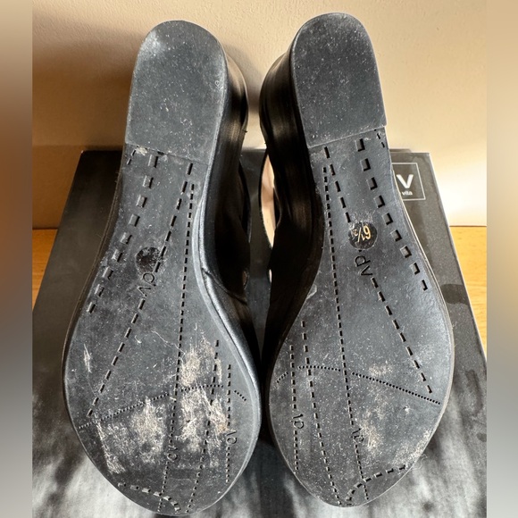 *SOLD* Dolce Vita Chunky Platform Sandals - Picture 8 of 8